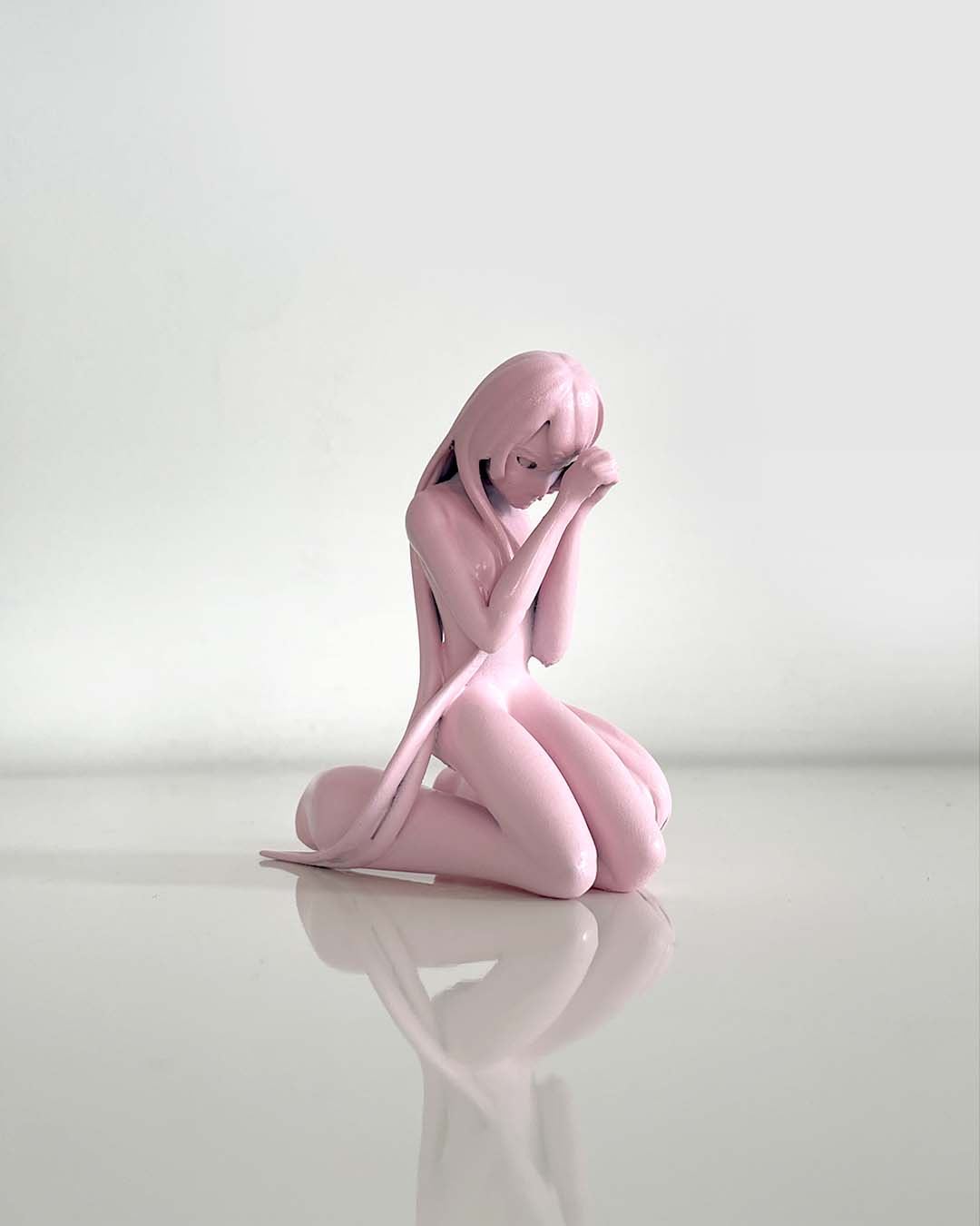 devotion figure in Pink