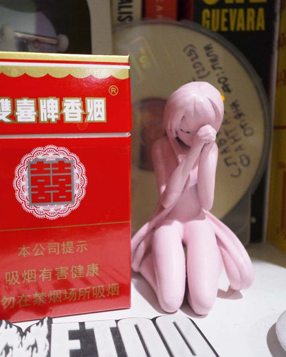 devotion figure in Pink